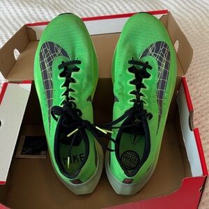 Nike Men's Size 10.5 Zoom Fly 5 Ekiden